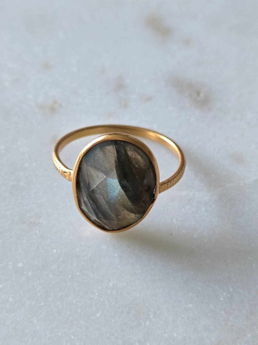 Labradorite? Asymmetrical oval ring - Picture 15 of 15